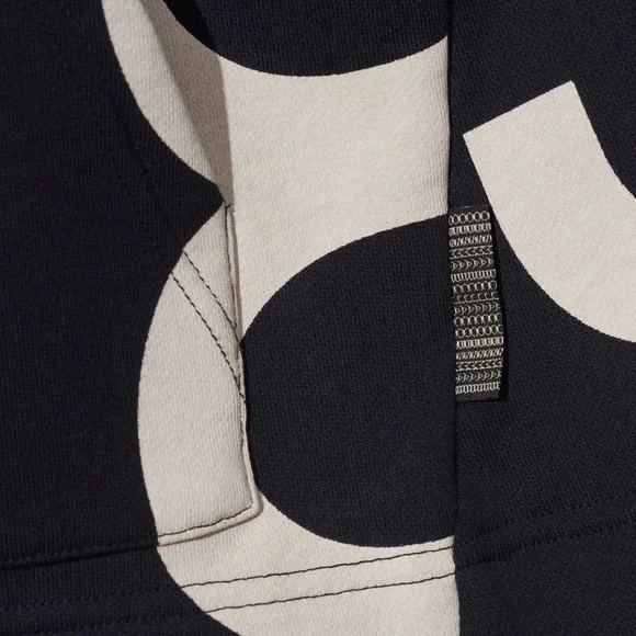 Marc Jacobs Unisex Monogram Oversized Hoodie! - Picture 7 of 7